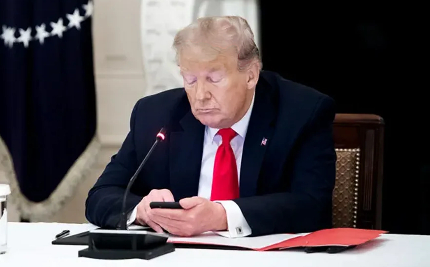 ‘Blindsided’ White House panics as Trump faces ‘furious backlash from conservative allies’