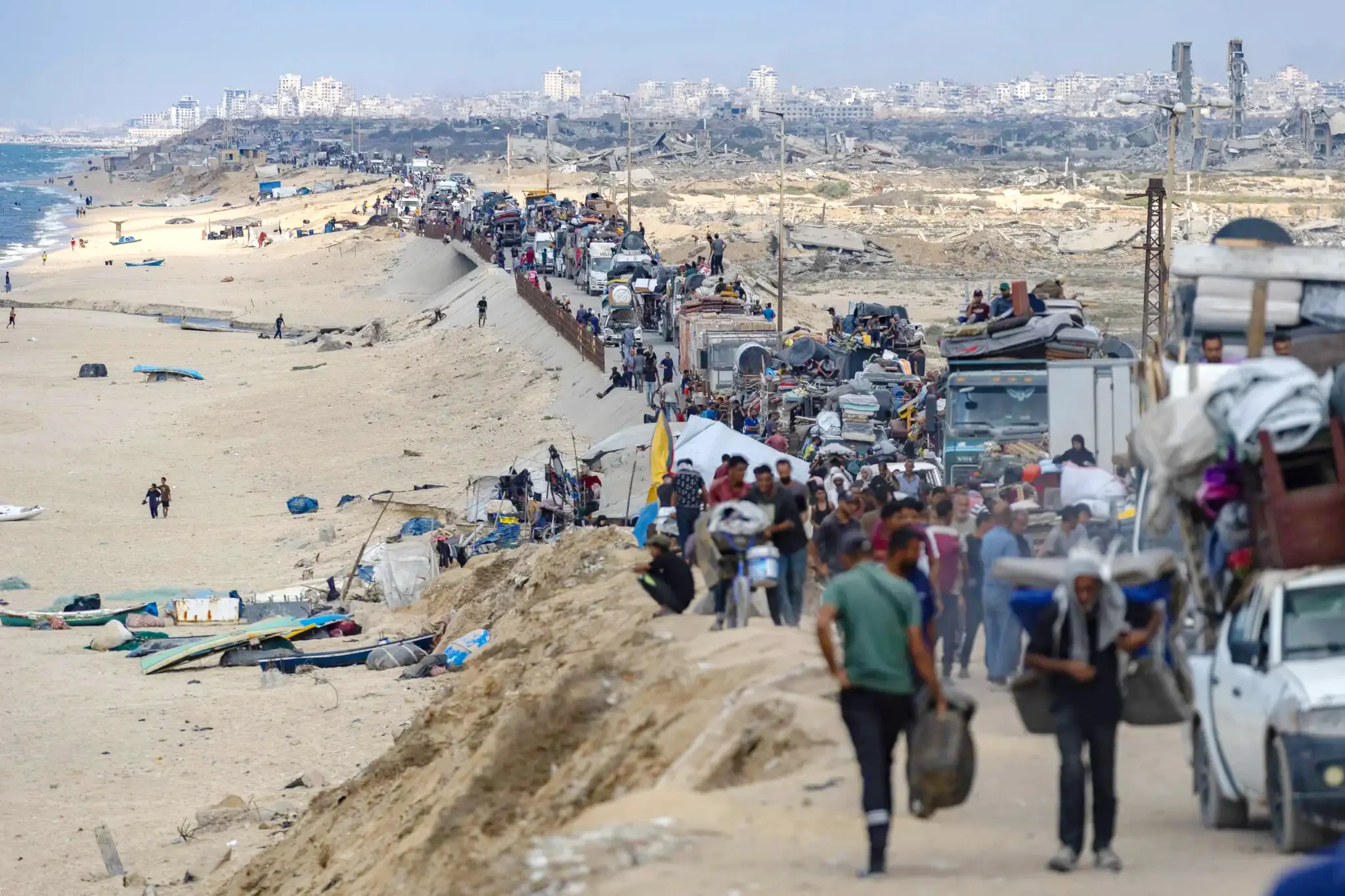 Gaza City Exodus Is Overwhelming Relief Efforts, Aid Agencies Say