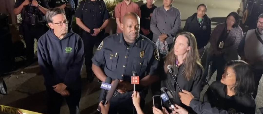 Three people killed and one suspect at large in Bite of Seattle food festival shooting